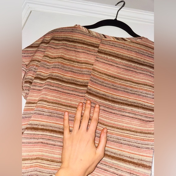 👑 SIZE MEDIUM Destination Maternity Multicolor Striped Short Sleeve Top - Picture 8 of 10